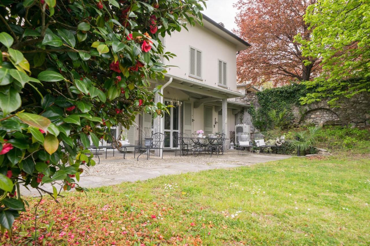 Bnbook Maison Charlotte Lago Maggiore Porto Valtravaglia Bagian luar foto