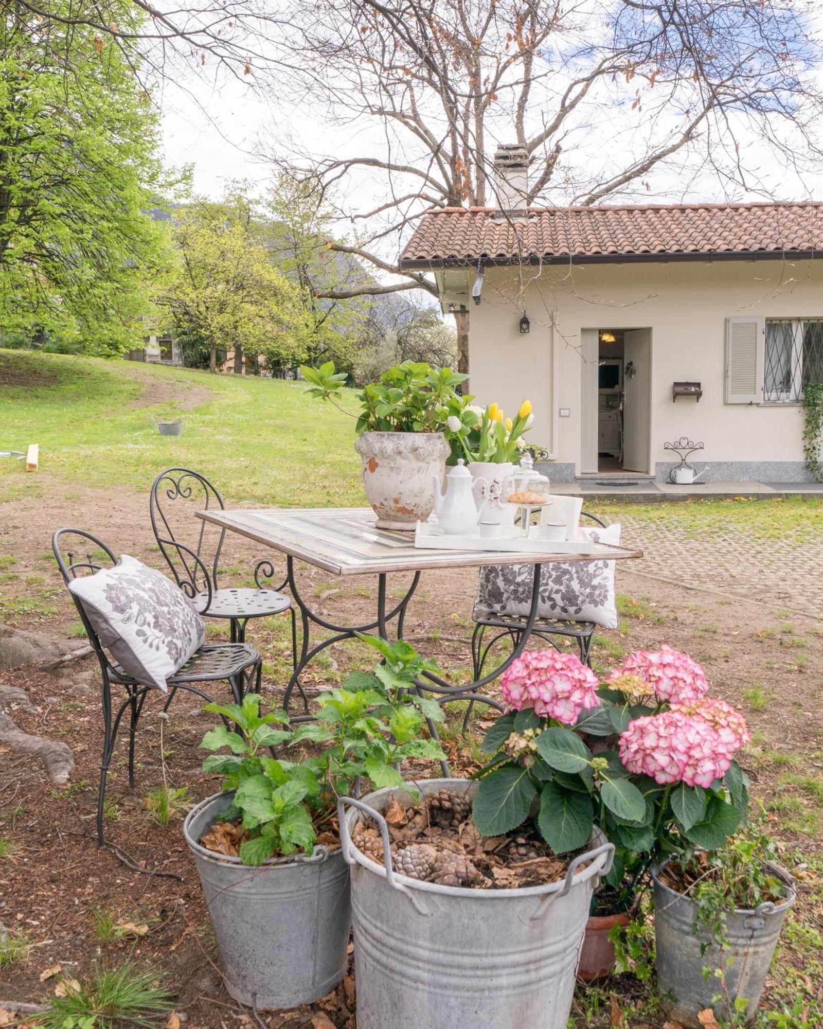 Bnbook Maison Charlotte Lago Maggiore Porto Valtravaglia Bagian luar foto
